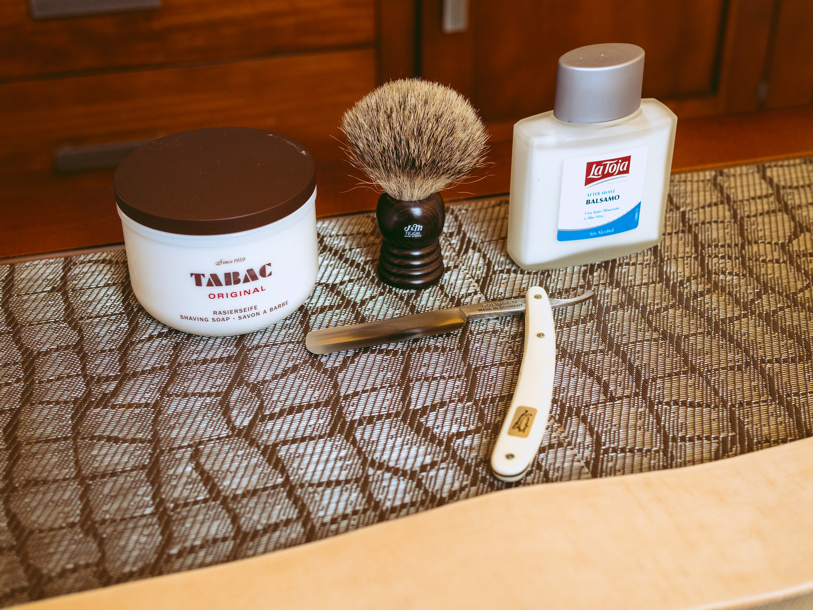 Straight Razor Shaving 101