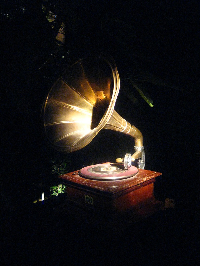 gramaphone by the ant hill mob, on Flickr